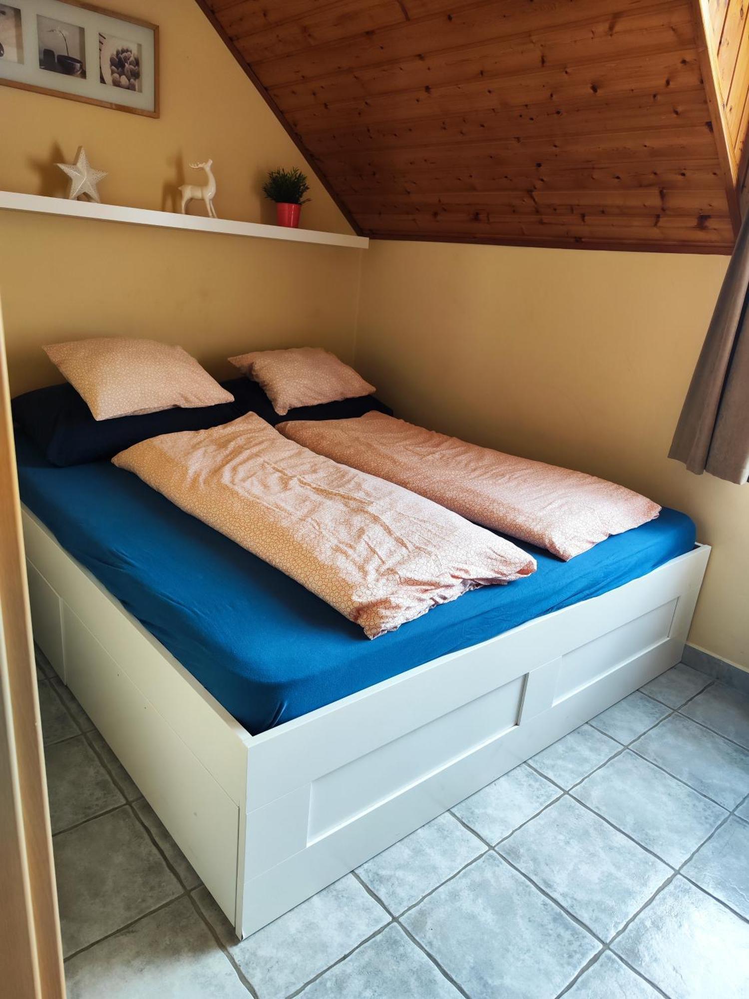 Szigeti Apartmanhaz เปตช์ ภายนอก รูปภาพ